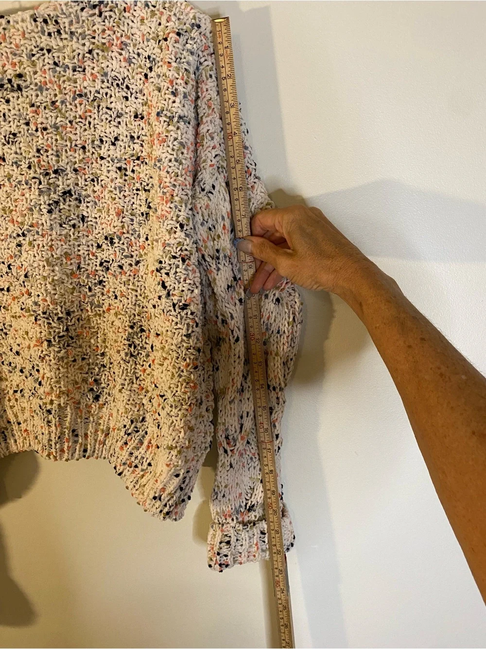 moon & madison Cream Multicolor Speckled Cropped Cardigan